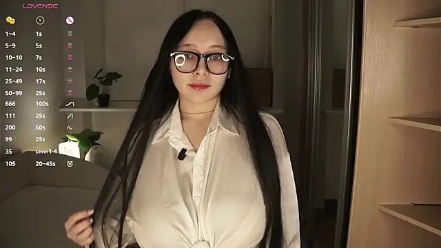 Snapshot of HannaHayles chatting on March 2026 07:05:01 PM HannaHayles online show from March 2026 07:05:01 PM