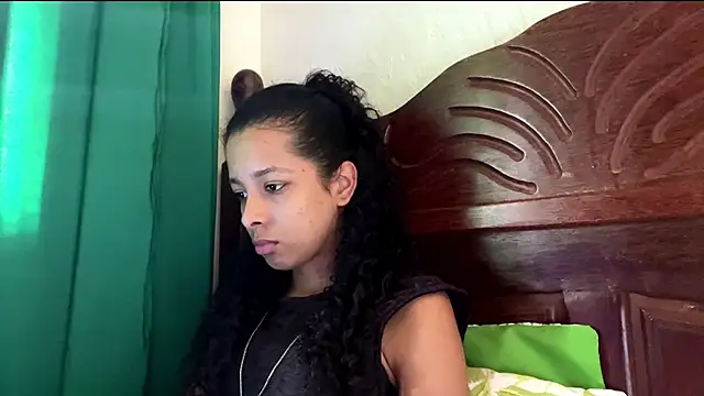 Snapshot of KayleenStoyanoff chatting on March 2026 01:29:02 PM KayleenStoyanoff online show from March 2026 01:29:02 PM