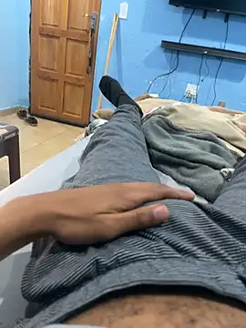 youngsterSA223 online show from April 2026 09:48:01 PM