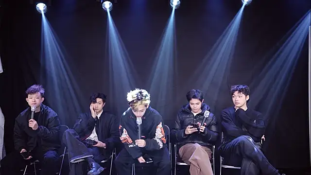 Snapshot of BTS-007 chatting on February 2026 12:10:02 PM BTS-007 online show from February 2026 12:10:02 PM