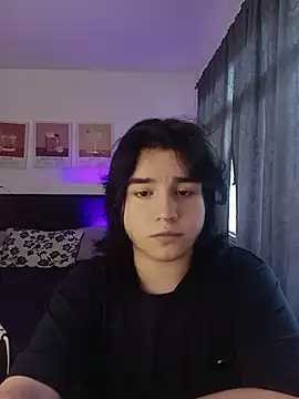 Snapshot of Daniellesins1 chatting on February 2026 12:22:02 PM Daniellesins1 online show from February 2026 12:22:02 PM