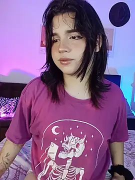 Daniellesins1 online show from May 2026 01:13:01 AM