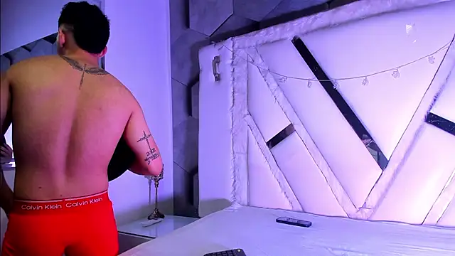 Snapshot of GoldenBoyM chatting on February 2026 03:00:02 AM GoldenBoyM online show from February 2026 03:00:02 AM