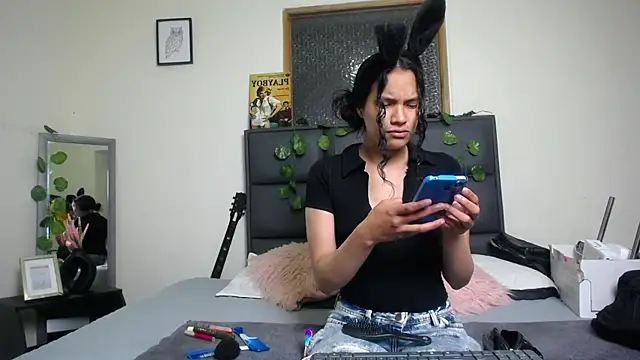 Julieta Parker online show from April 2026 11:57:02 PM