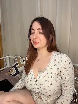 Linnea  online show from February 2026 08:27:01 PM