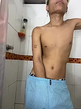 Snapshot of MaxyRyan chatting on February 2026 06:00:02 AM MaxyRyan online show from February 2026 06:00:02 AM