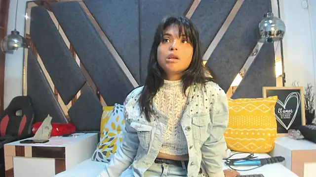 Snapshot of Maggyx chatting on February 2026 01:41:01 PM Maggyx online show from February 2026 01:41:01 PM