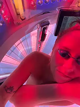 Snapshot of mooviebaby chatting on March 2026 05:56:01 PM mooviebaby online show from March 2026 05:56:01 PM