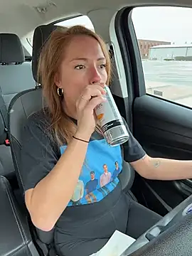 Snapshot of mooviebaby chatting on March 2026 05:24:01 PM mooviebaby online show from March 2026 05:24:01 PM