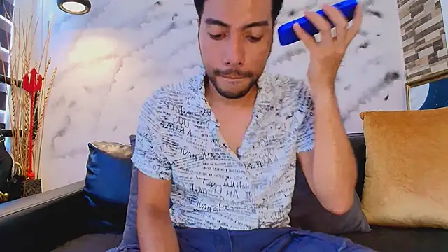 Max Hornye online show from March 2026 06:45:02 PM