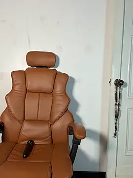 ARON LUXX online show from March 2026 03:01:02 AM