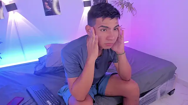 Snapshot of blacke1 chatting on February 2026 01:32:02 AM blacke1 online show from February 2026 01:32:02 AM