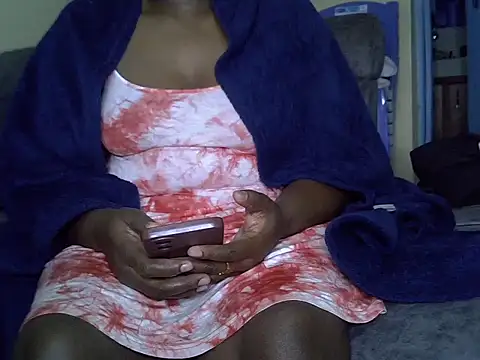 Snapshot of Sbusie44 chatting on February 2026 08:39:01 PM Sbusie44 online show from February 2026 08:39:01 PM