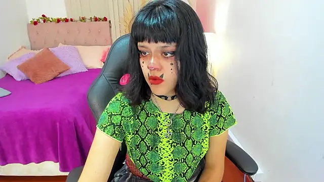 Snapshot of Nahemot_sadish chatting on February 2026 12:53:02 PM Nahemot sadish online show from February 2026 12:53:02 PM