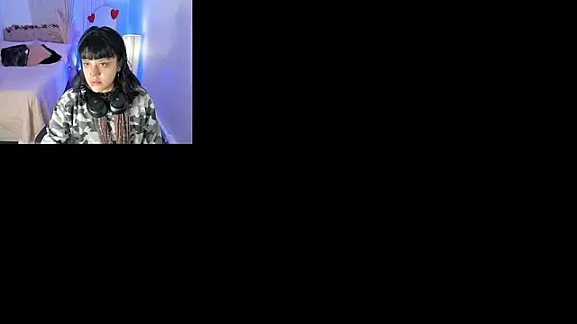 Snapshot of Nahemot_sadish chatting on February 2026 12:02:02 PM Nahemot sadish online show from February 2026 12:02:02 PM