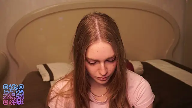 RowenaIanniello online show from February 2026 02:24:01 PM