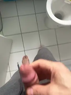 ManuelCervantes1972 online show from April 2026 08:19:02 AM