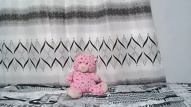 Snapshot of AlliBabe chatting on June 2026 06:31:02 PM AlliBabe online show from June 2026 06:31:02 PM