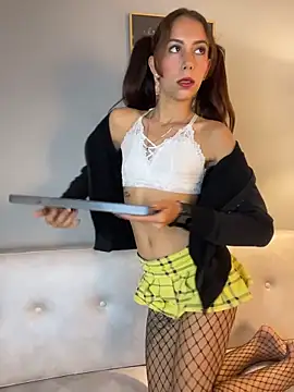 BonniePink  online show from February 2026 10:46:01 AM