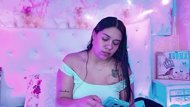 Snapshot of SasshaSpicy chatting on April 2026 11:44:02 AM SasshaSpicy online show from April 2026 11:44:02 AM