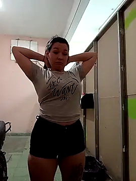 Snapshot of Beesametoda chatting on February 2026 01:59:01 PM Beesametoda online show from February 2026 01:59:01 PM