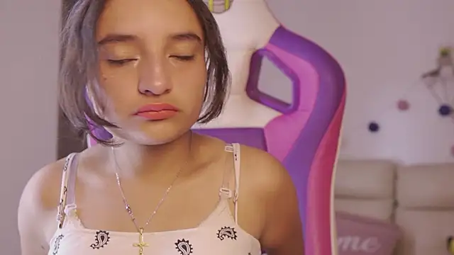 Snapshot of _emily_jonexs chatting on February 2026 08:59:01 PM emily jonexs online show from February 2026 08:59:01 PM