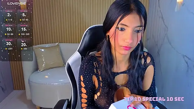 Perla Moon Tx online show from February 2026 12:32:02 PM