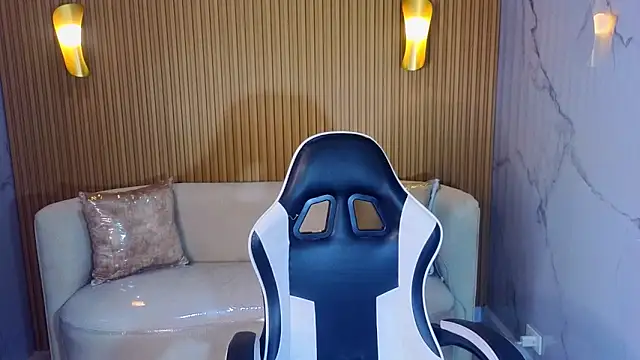 Perla Moon Tx online show from February 2026 12:37:02 PM