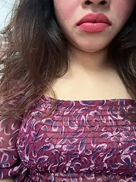 Snapshot of riya_sharma11 chatting on March 2026 02:04:02 AM riya sharma11 online show from March 2026 02:04:02 AM