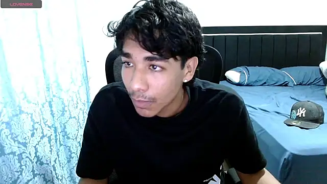 Pedestal diamant online show from March 2026 11:10:02 PM