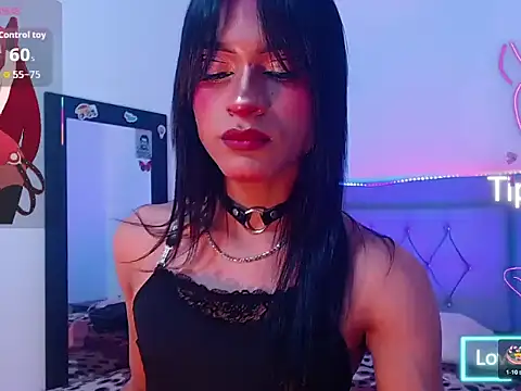 Snapshot of moonlyvelvet chatting on February 2026 10:50:01 PM moonlyvelvet online show from February 2026 10:50:01 PM