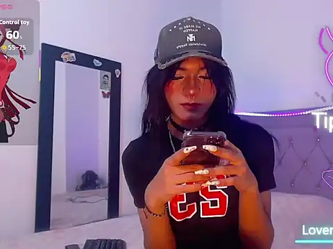 Snapshot of moonlyvelvet chatting on February 2026 06:03:02 AM moonlyvelvet online show from February 2026 06:03:02 AM