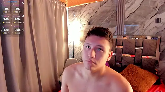 Snapshot of Manson_and_Zoe chatting on March 2026 11:25:02 AM Manson and Zoe online show from March 2026 11:25:02 AM