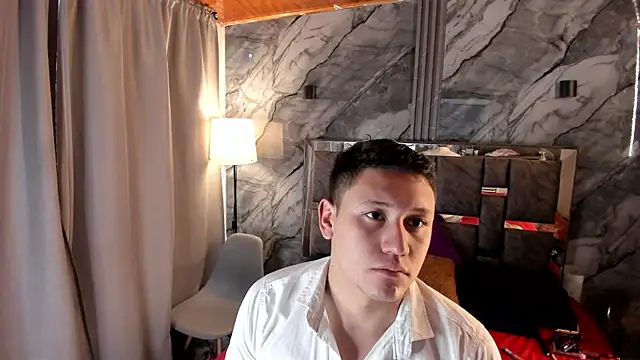 Snapshot of Manson_and_Zoe chatting on March 2026 11:37:02 AM Manson and Zoe online show from March 2026 11:37:02 AM