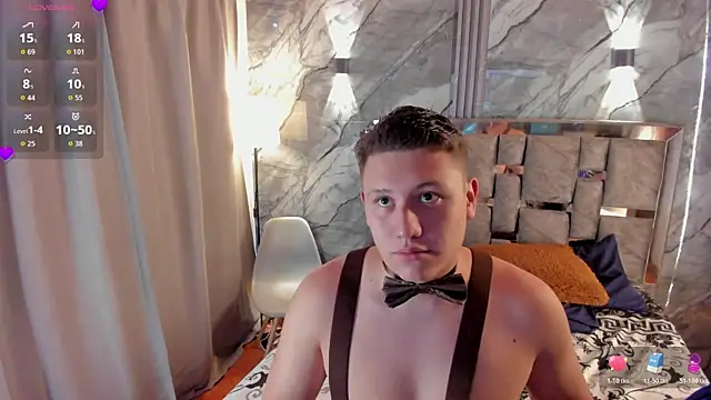 Snapshot of Manson_and_Zoe chatting on April 2026 11:29:01 AM Manson and Zoe online show from April 2026 11:29:01 AM