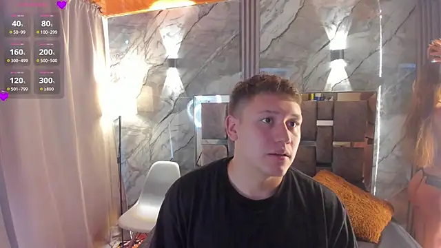 Snapshot of Manson_and_Zoe chatting on April 2026 11:37:01 AM Manson and Zoe online show from April 2026 11:37:01 AM