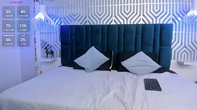 Naomi-Thompson online show from February 2026 06:34:02 PM