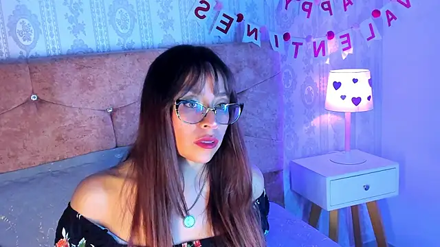 Chloe Miiler online show from February 2026 01:18:01 PM