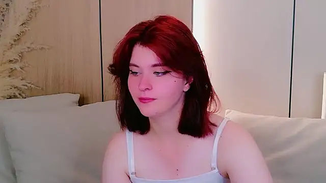 Snapshot of Milana_Bold chatting on July 2026 02:05:17 AM Milana Bold online show from July 2026 02:05:17 AM