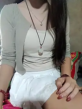 DoliceGirl2k online show from April 2026 12:32:01 AM