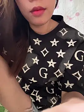Snapshot of DoliceGirl2k chatting on June 2026 05:12:02 AM DoliceGirl2k online show from June 2026 05:12:02 AM
