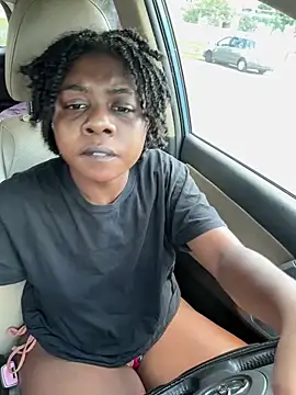 Snapshot of Ebony_Queeen chatting on May 2026 03:52:02 PM Ebony Queeen online show from May 2026 03:52:02 PM