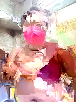 Snapshot of Puja_9999 chatting on July 2026 05:40:01 PM Puja 9999 online show from July 2026 05:40:01 PM