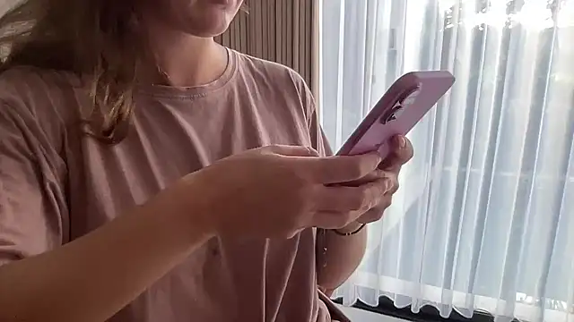 LoveeeeSabrina online show from March 2026 12:32:02 AM