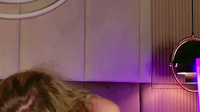 Beckie White online show from February 2026 08:53:01 PM