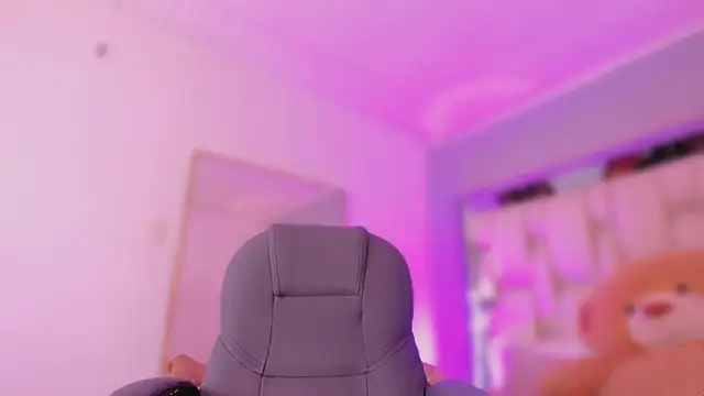 AishaKassandra online show from April 2026 12:06:02 PM