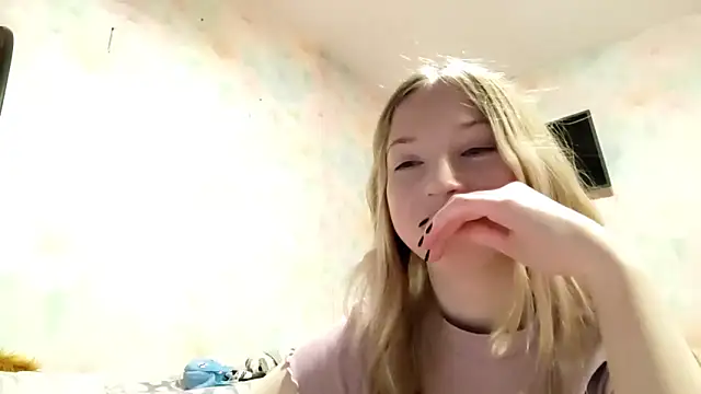 Snapshot of TiaBIanks chatting on February 2026 01:21:01 PM TiaBIanks online show from February 2026 01:21:01 PM