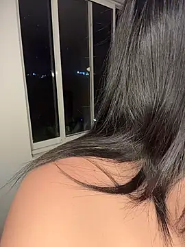 Snapshot of kloe_sexxxy chatting on February 2026 12:44:01 AM kloe sexxxy online show from February 2026 12:44:01 AM