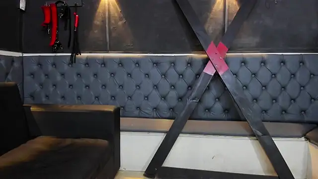 Jeanpieroo26 online show from April 2026 09:50:02 PM