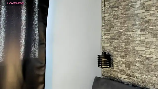 ASHLEY COLLINS1 online show from March 2026 01:26:01 PM